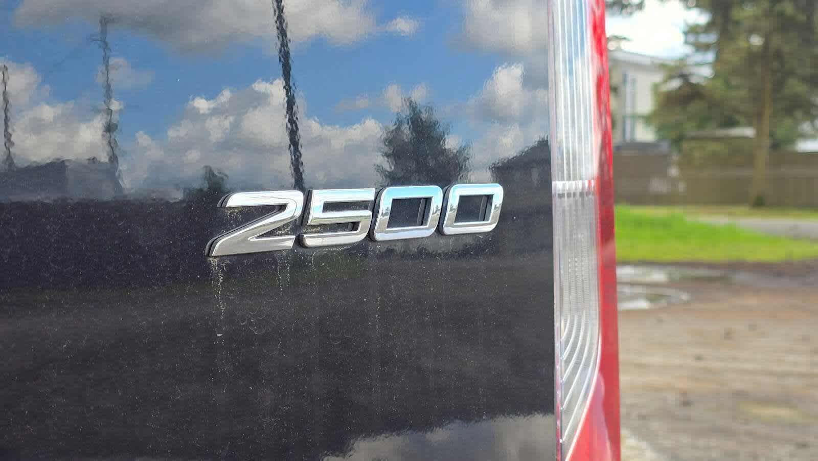 2025 Mercedes-Benz Sprinter Passenger Van 2500 Standard Roof I4 Diesel HO 144 RWD