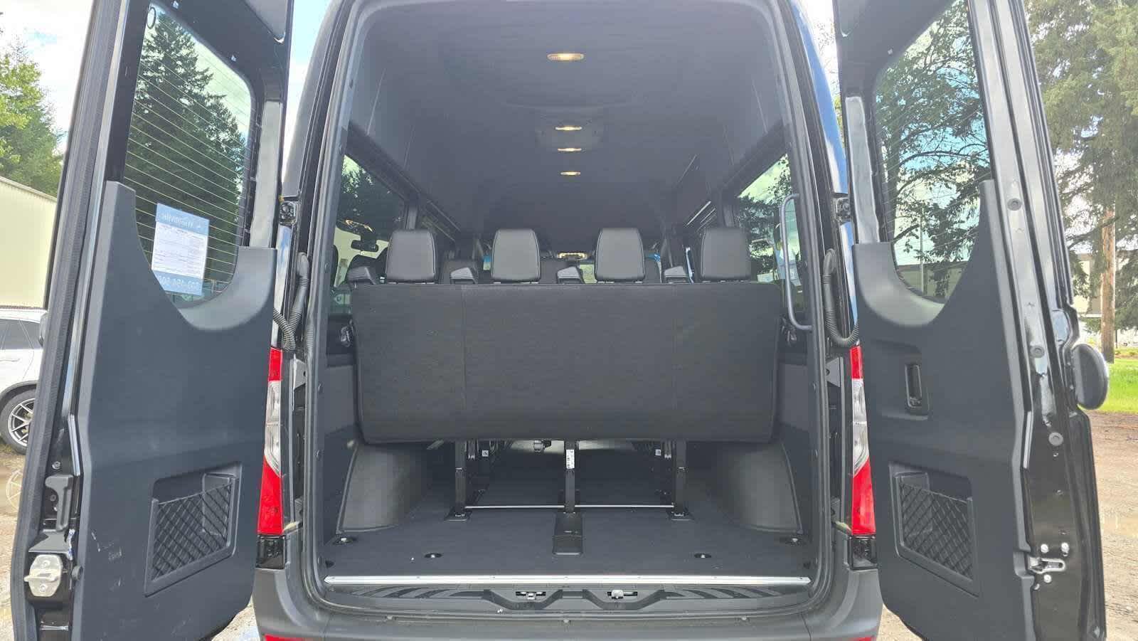2025 Mercedes-Benz Sprinter Passenger Van 2500 Standard Roof I4 Diesel HO 144 RWD