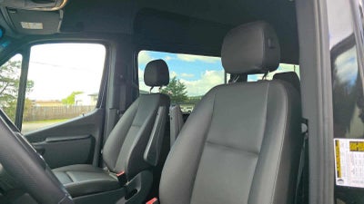2025 Mercedes-Benz Sprinter Passenger Van 2500 Standard Roof I4 Diesel HO 144 RWD