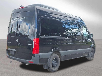2025 Mercedes-Benz Sprinter Passenger Van 2500 Standard Roof I4 Diesel HO 144 RWD