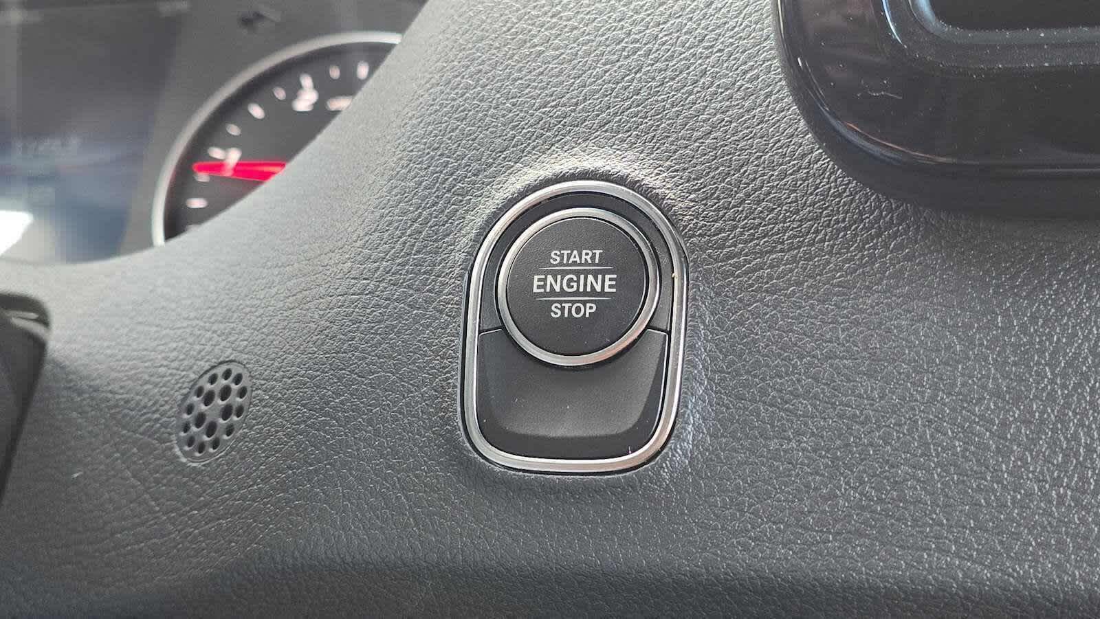 2025 Mercedes-Benz Sprinter Passenger Van 2500 Standard Roof I4 Diesel HO 144 RWD