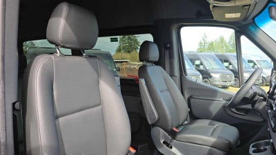 2025 Mercedes-Benz Sprinter Passenger Van 2500 Standard Roof I4 Diesel HO 144 RWD