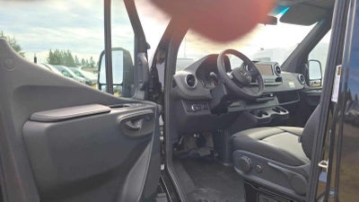 2025 Mercedes-Benz Sprinter Passenger Van 2500 Standard Roof I4 Diesel HO 144 RWD