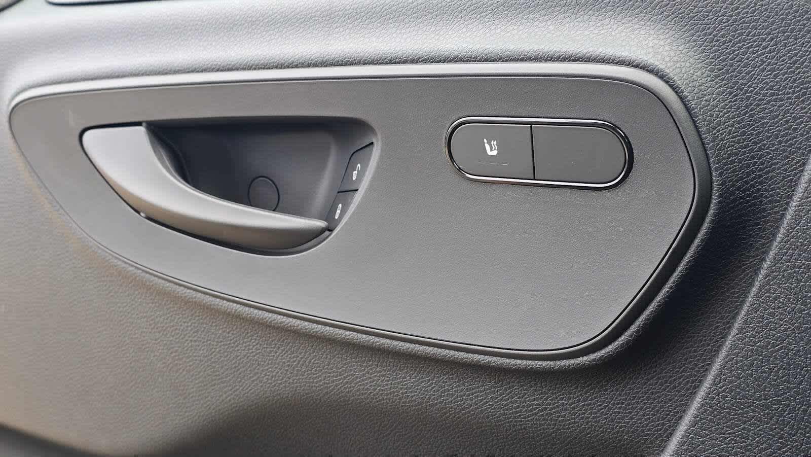 2025 Mercedes-Benz Sprinter Passenger Van 2500 Standard Roof I4 Diesel HO 144 RWD