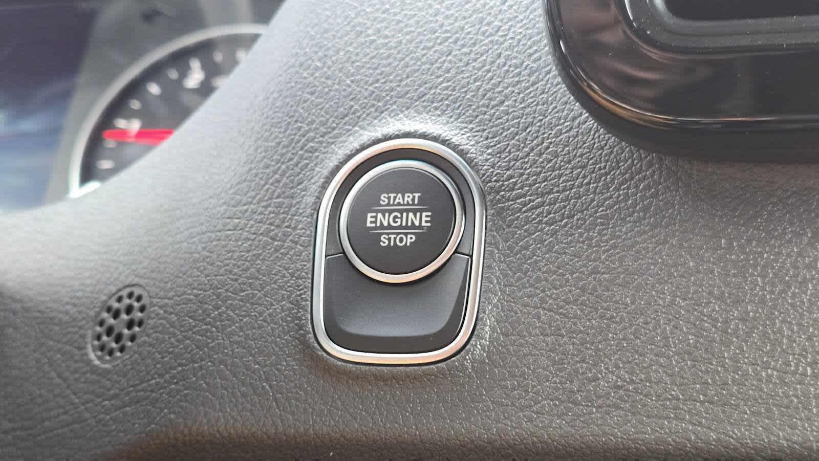 2025 Mercedes-Benz Sprinter Passenger Van 2500 Standard Roof I4 Diesel HO 144 RWD