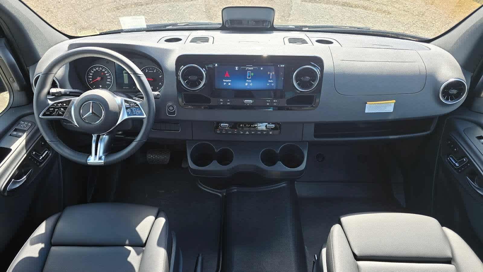 2025 Mercedes-Benz Sprinter Passenger Van 2500 Standard Roof I4 Diesel HO 144 RWD