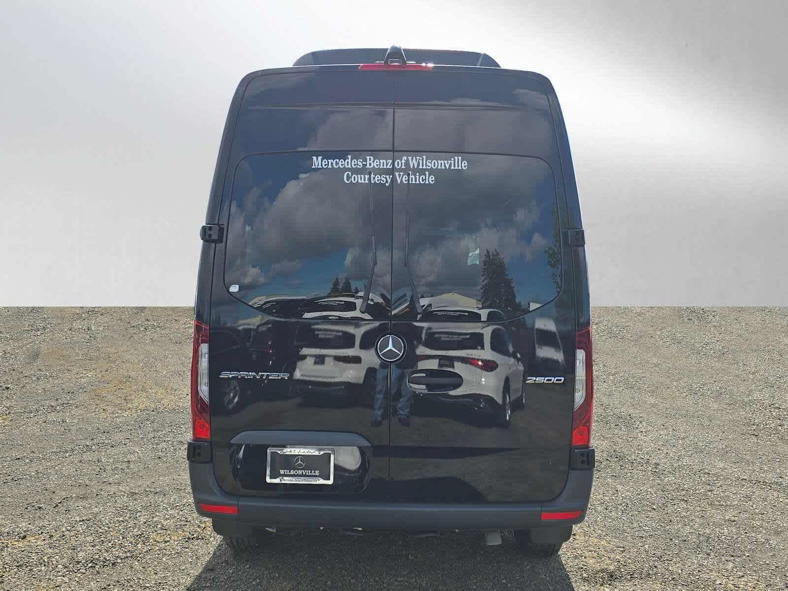 2025 Mercedes-Benz Sprinter Passenger Van 2500 Standard Roof I4 Diesel HO 144 RWD