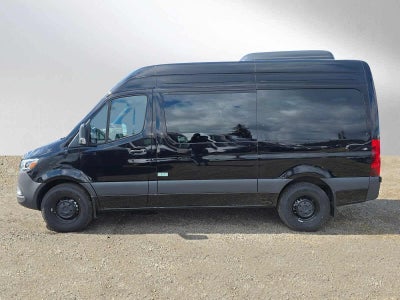 2025 Mercedes-Benz Sprinter Passenger Van 2500 Standard Roof I4 Diesel HO 144 RWD