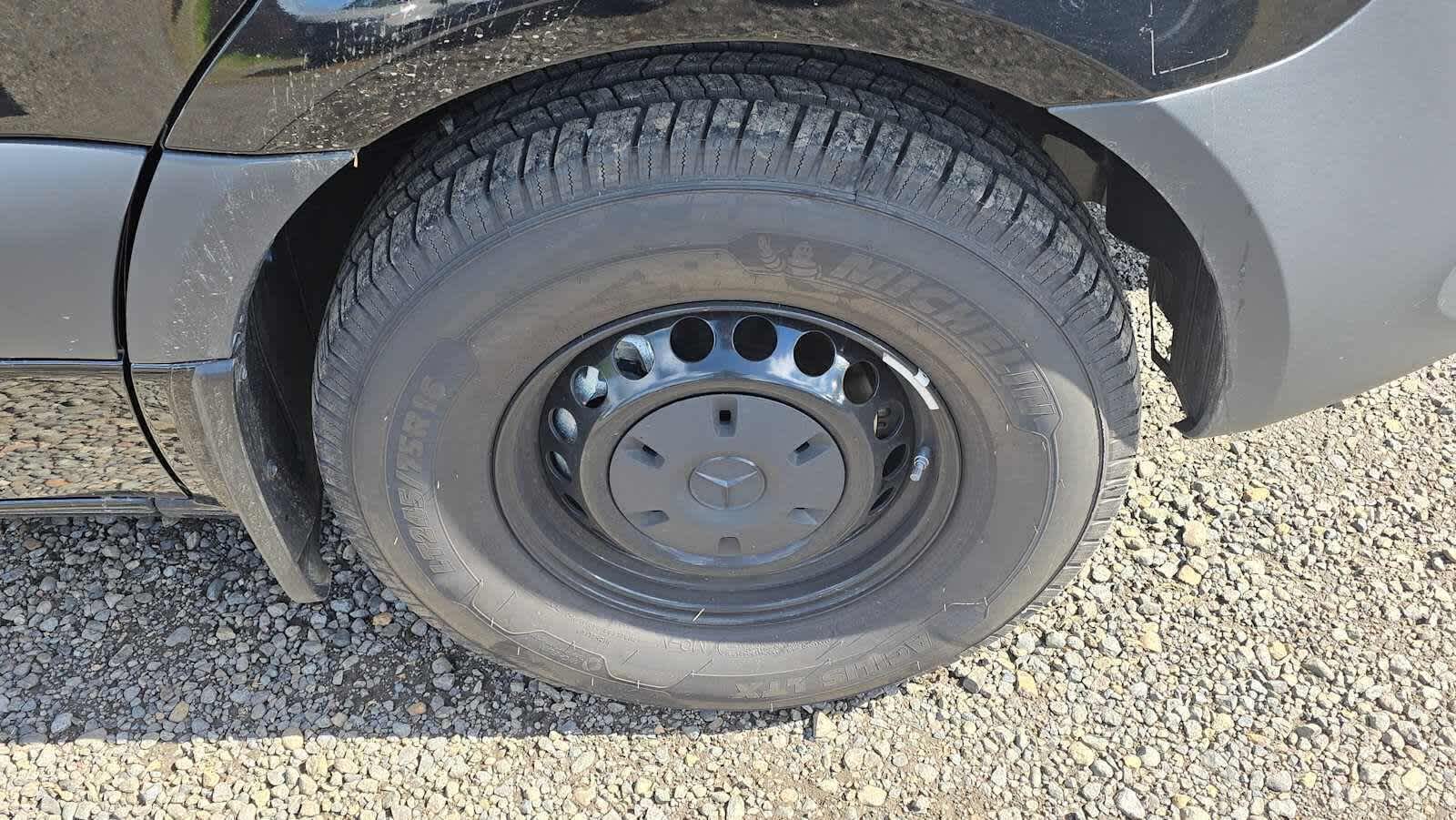 2025 Mercedes-Benz Sprinter Passenger Van 2500 Standard Roof I4 Diesel HO 144 RWD