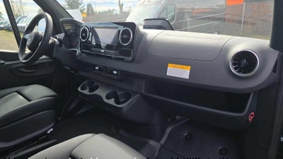 2025 Mercedes-Benz Sprinter Passenger Van 2500 Standard Roof I4 Diesel HO 144 RWD