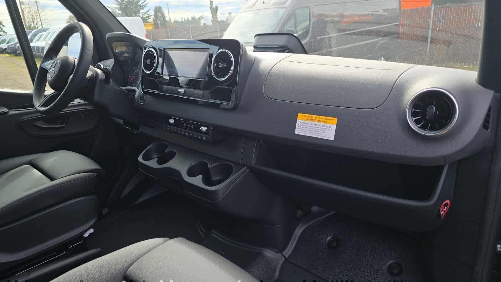 2025 Mercedes-Benz Sprinter Passenger Van 2500 Standard Roof I4 Diesel HO 144 RWD