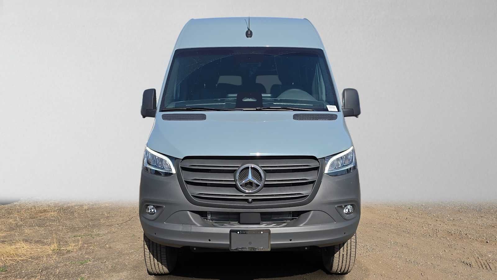 2026 Mercedes-Benz Sprinter Passenger Van 2500 Standard Roof I4 Diesel HO 144 AWD