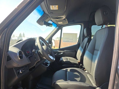 2026 Mercedes-Benz Sprinter Passenger 2500 Standard Roof I4 Diesel HO 144 AWD