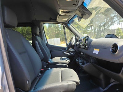 2026 Mercedes-Benz Sprinter Passenger 2500 Standard Roof I4 Diesel HO 144 AWD