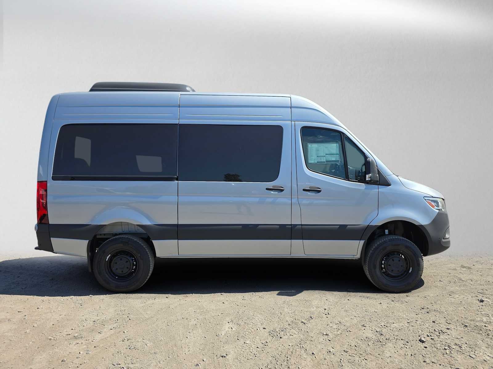 2026 Mercedes-Benz Sprinter Passenger 2500 Standard Roof I4 Diesel HO 144 AWD