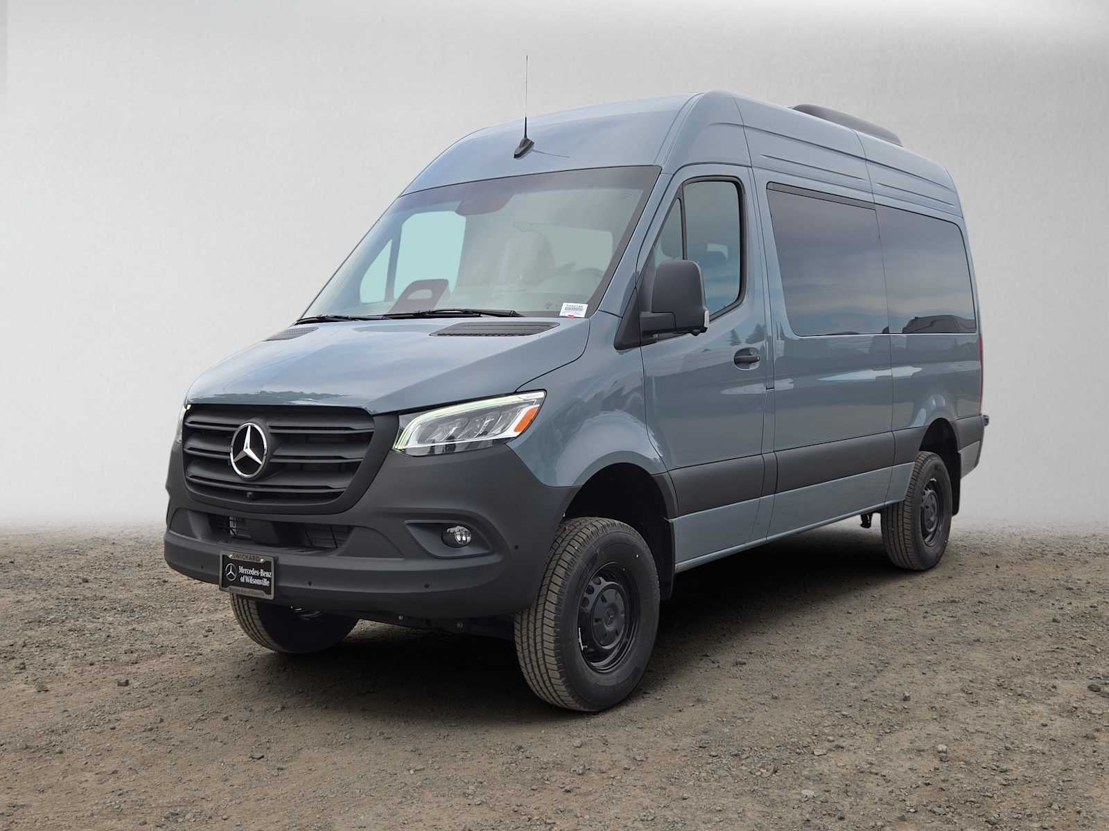 2026 Mercedes-Benz Sprinter Passenger 2500 Standard Roof I4 Diesel HO 144 AWD