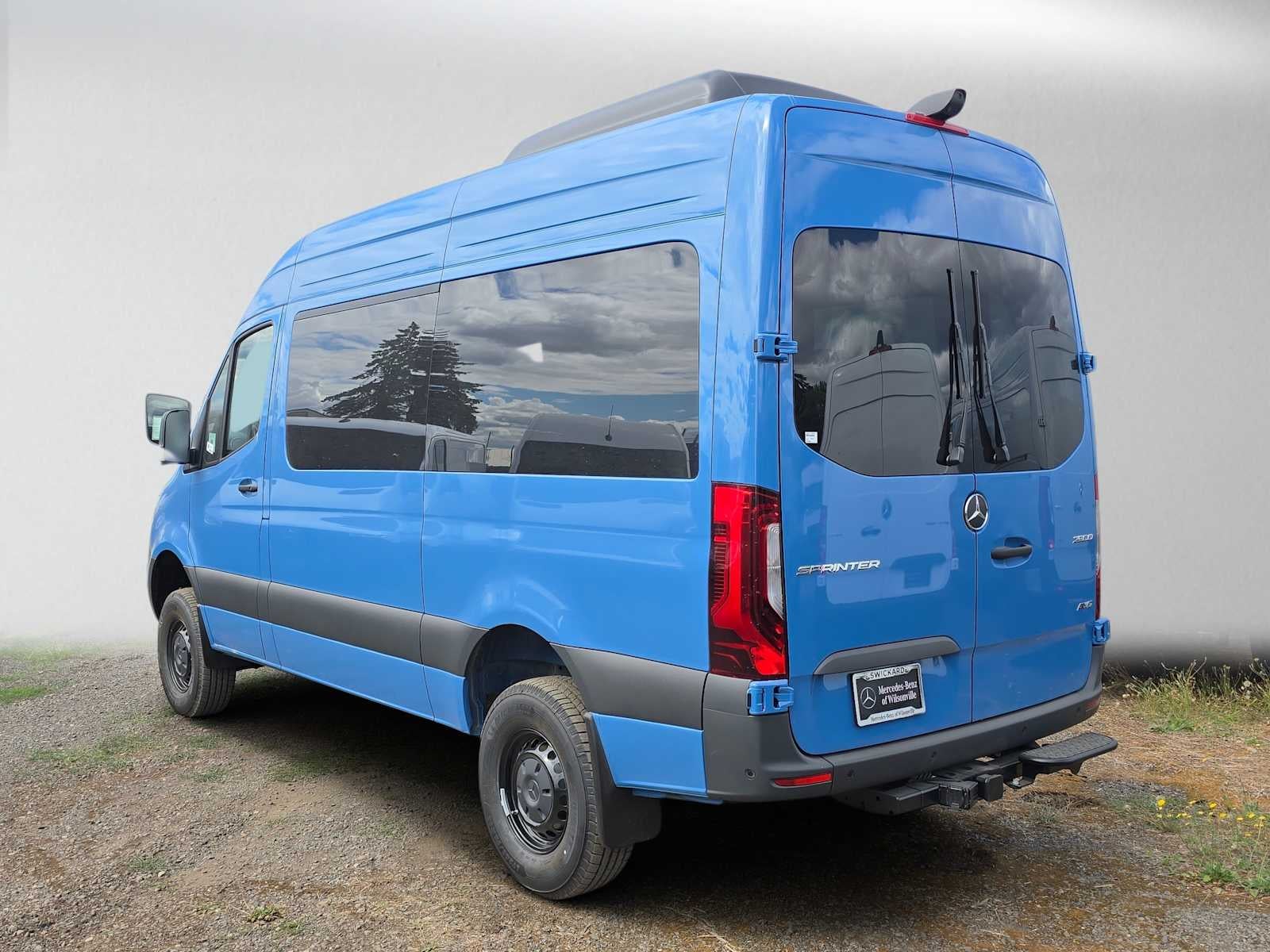 2026 Mercedes-Benz Sprinter Passenger Van 2500 Standard Roof I4 Diesel HO 144 AWD