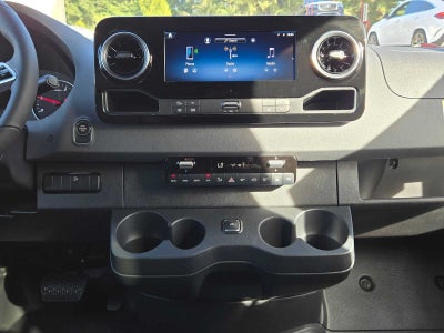 2026 Mercedes-Benz Sprinter Passenger 2500 Standard Roof I4 Diesel HO 144 AWD