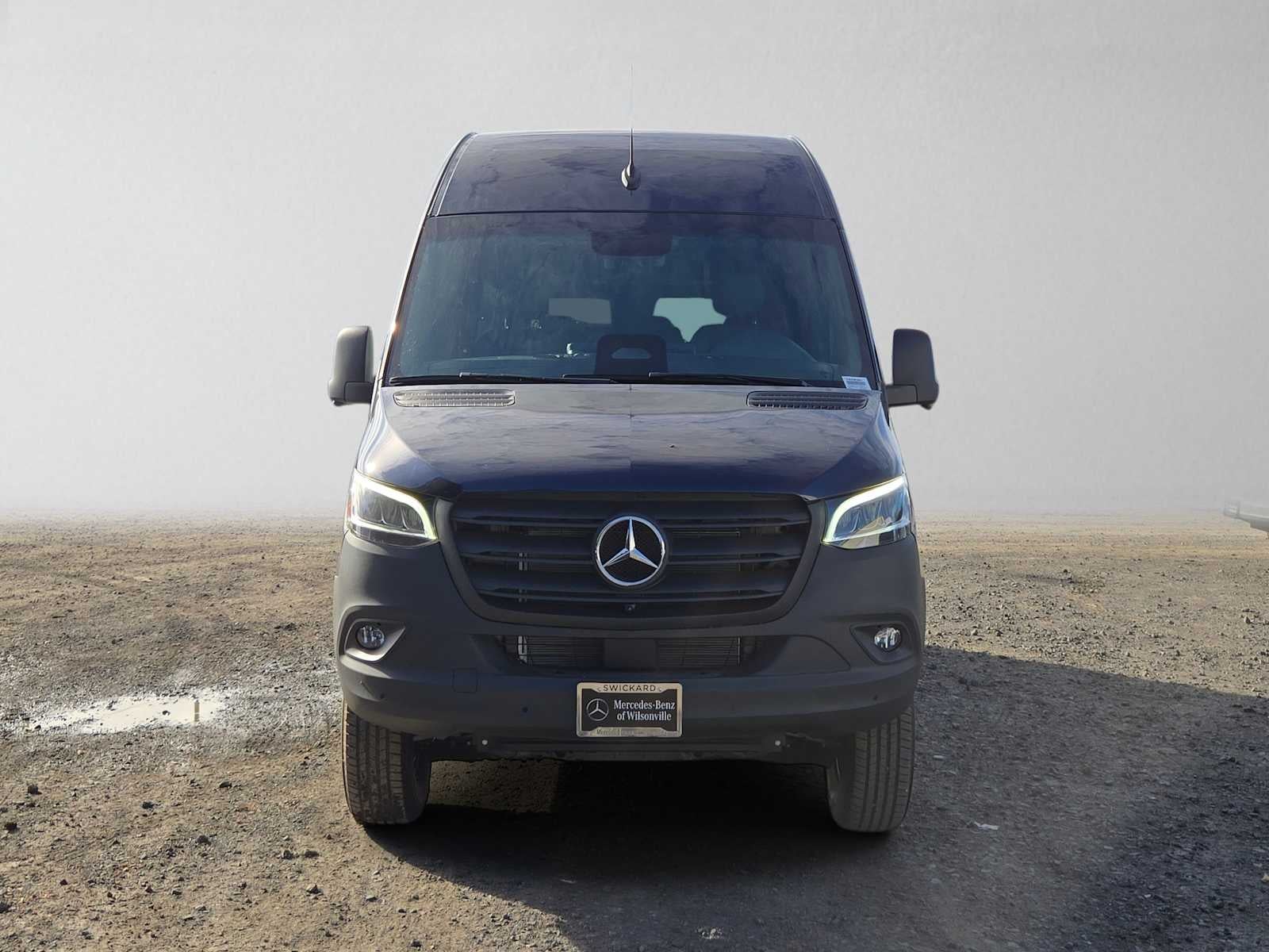 2026 Mercedes-Benz Sprinter Passenger 2500 Standard Roof I4 Diesel HO 144 AWD
