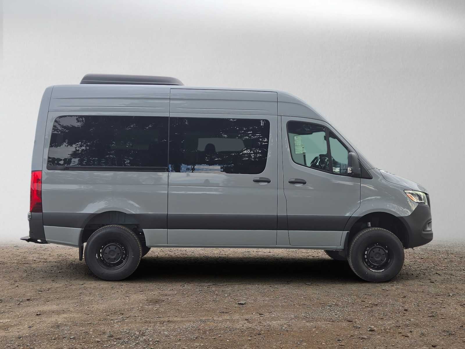 2026 Mercedes-Benz Sprinter Passenger 2500 Standard Roof I4 Diesel HO 144 AWD