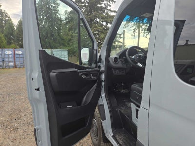 2026 Mercedes-Benz Sprinter Passenger 2500 Standard Roof I4 Diesel HO 144 AWD