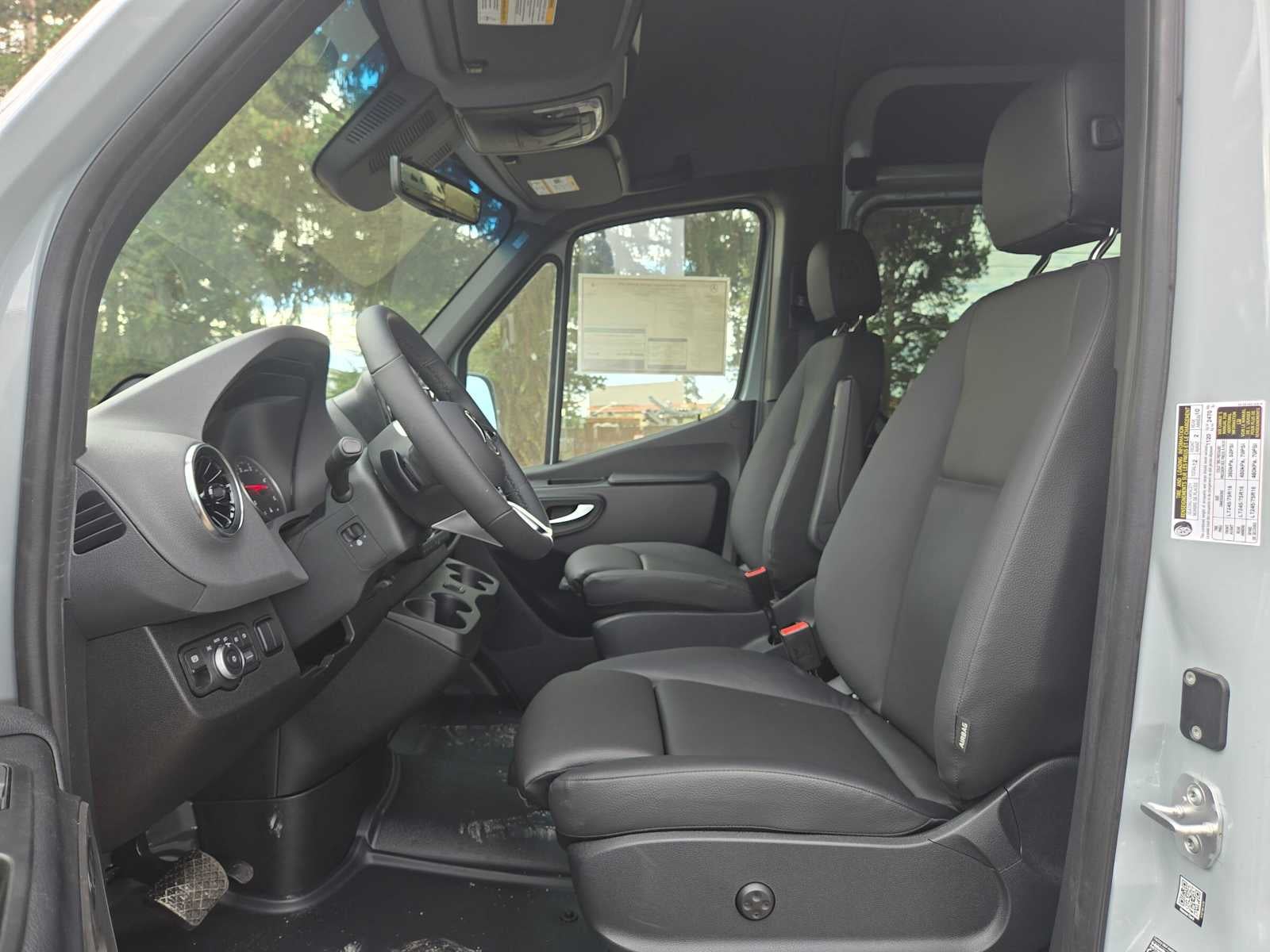 2026 Mercedes-Benz Sprinter Passenger 2500 Standard Roof I4 Diesel HO 144 AWD