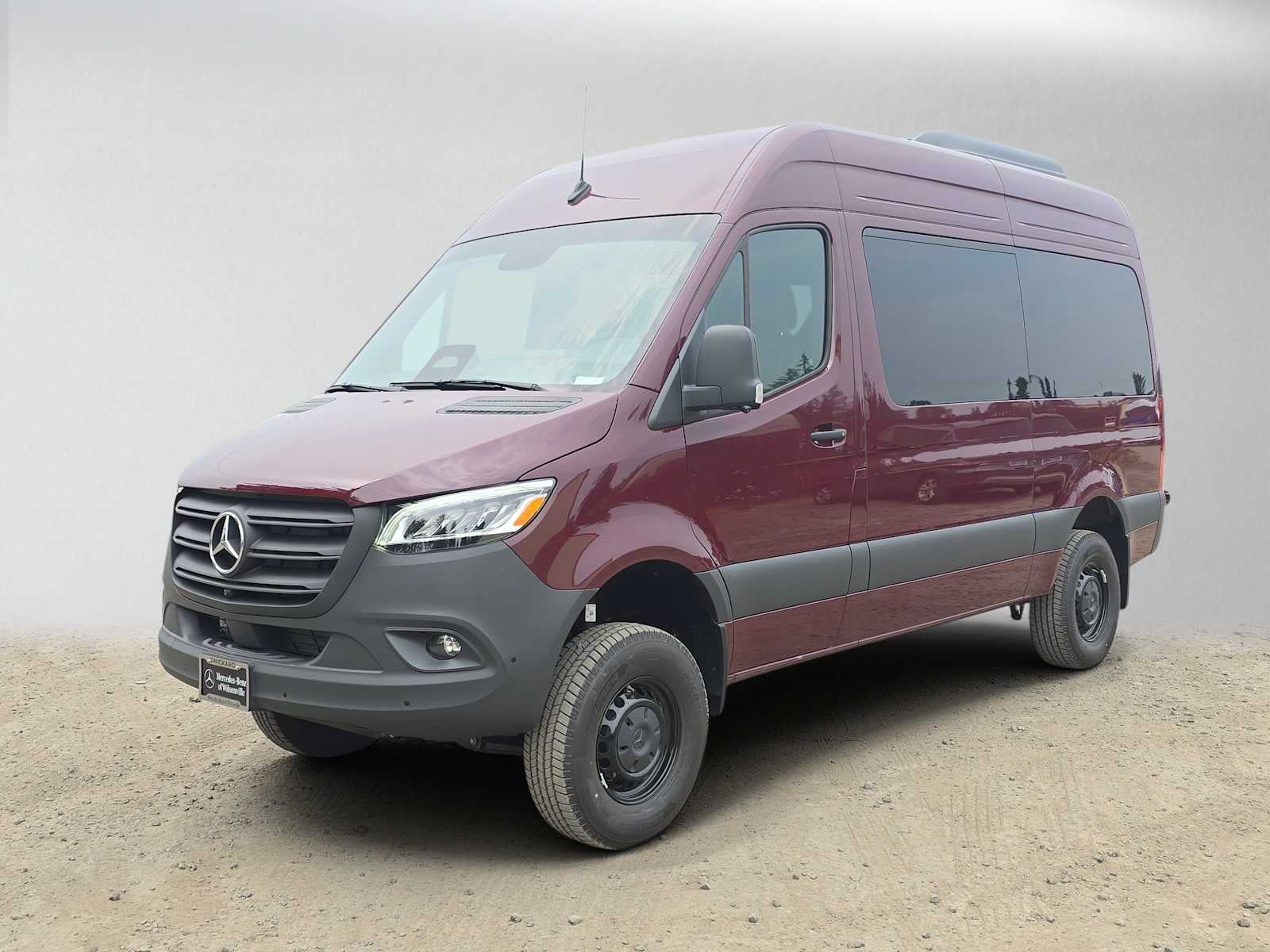 2026 Mercedes-Benz Sprinter Passenger Van 2500 Standard Roof I4 Diesel HO 144 AWD