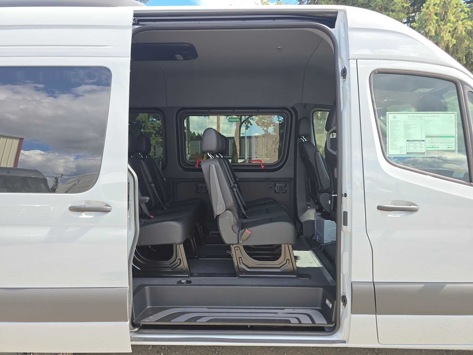 2026 Mercedes-Benz Sprinter Passenger 2500 Standard Roof I4 Diesel HO 144 AWD