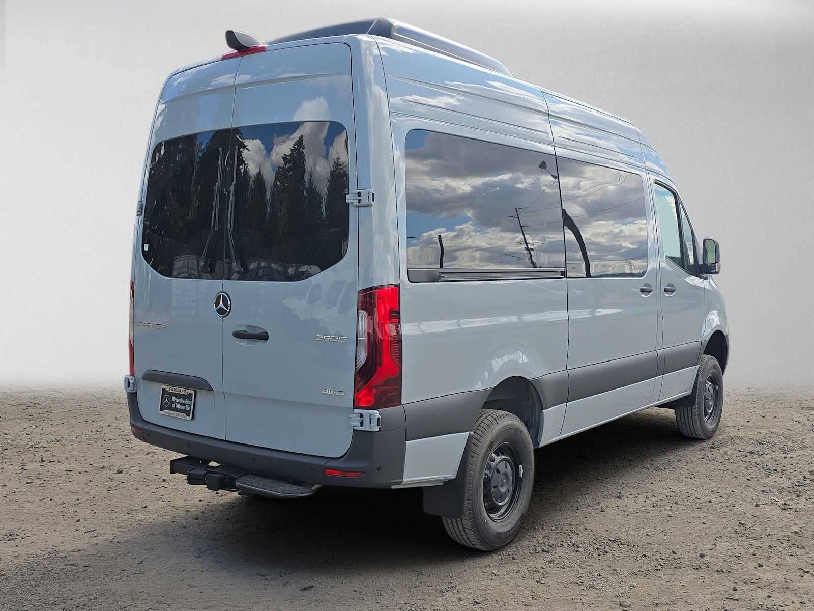 2026 Mercedes-Benz Sprinter Passenger 2500 Standard Roof I4 Diesel HO 144 AWD