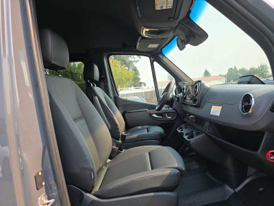 2026 Mercedes-Benz Sprinter Passenger Van 2500 Standard Roof I4 Diesel HO 144 AWD