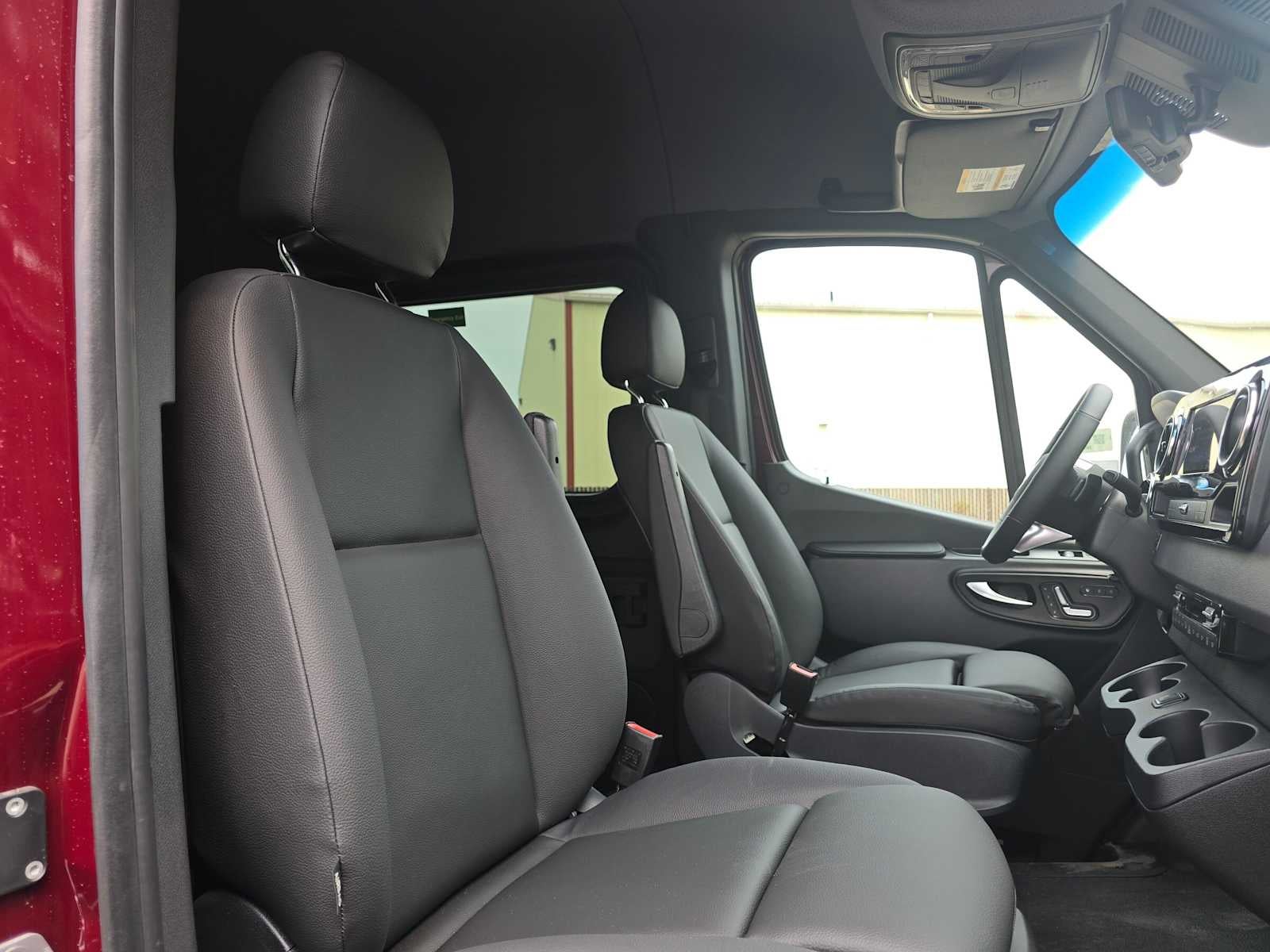 2026 Mercedes-Benz Sprinter Passenger 2500 Standard Roof I4 Diesel HO 144 AWD