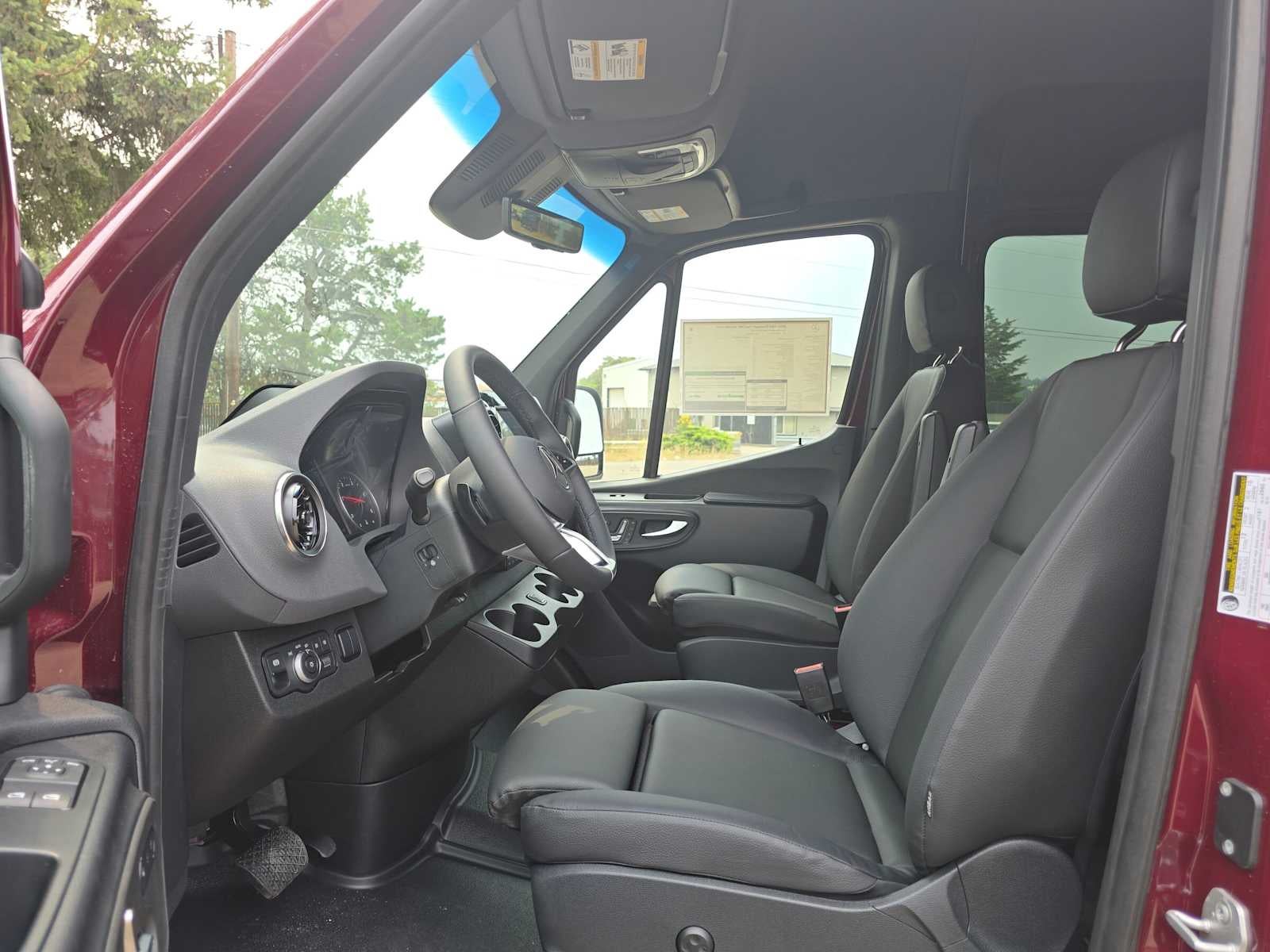 2026 Mercedes-Benz Sprinter Passenger 2500 Standard Roof I4 Diesel HO 144 AWD