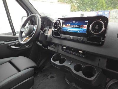 2026 Mercedes-Benz Sprinter Passenger 2500 Standard Roof I4 Diesel HO 144 AWD