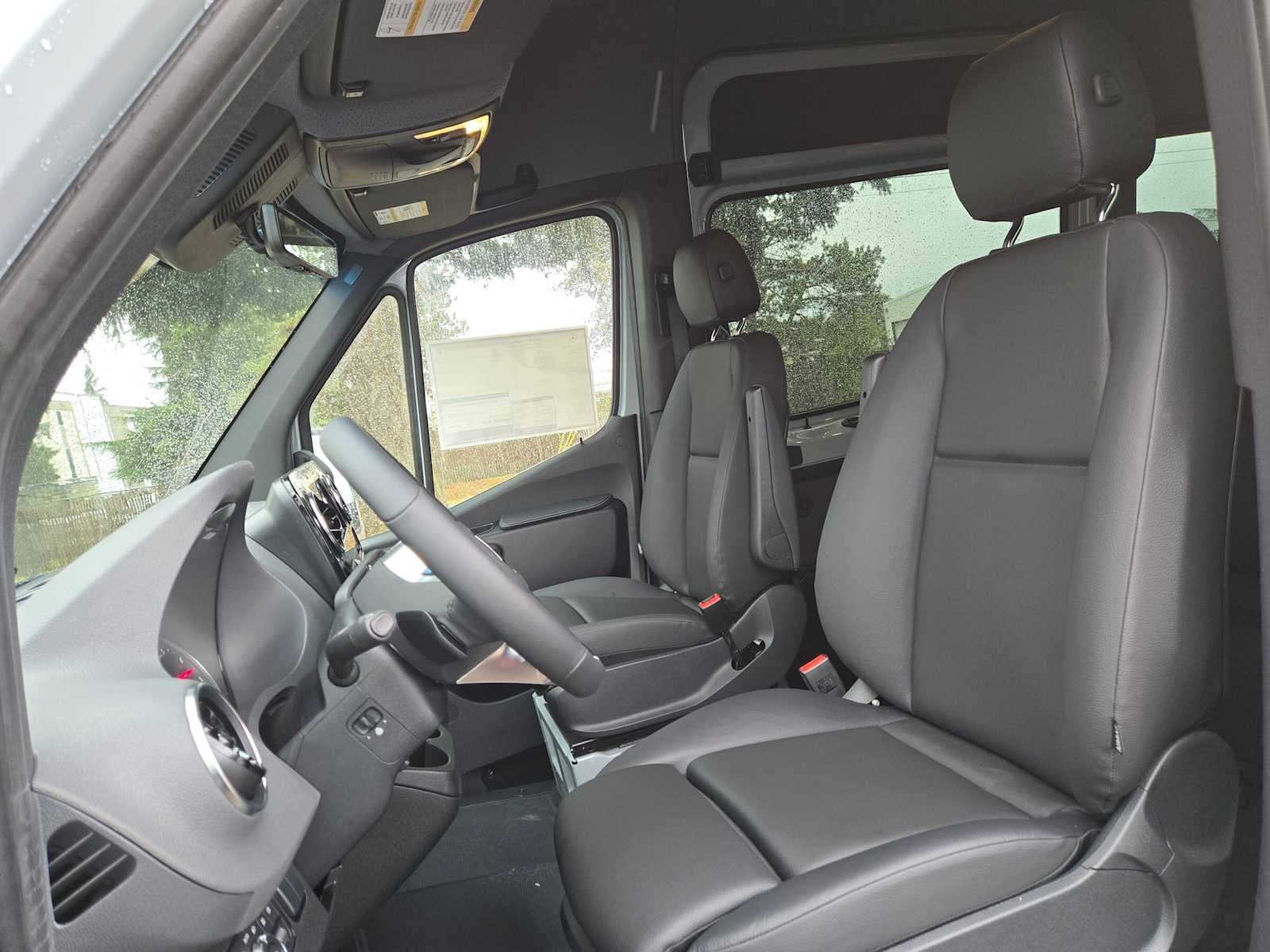 2026 Mercedes-Benz Sprinter Passenger 2500 Standard Roof I4 Diesel HO 144 AWD