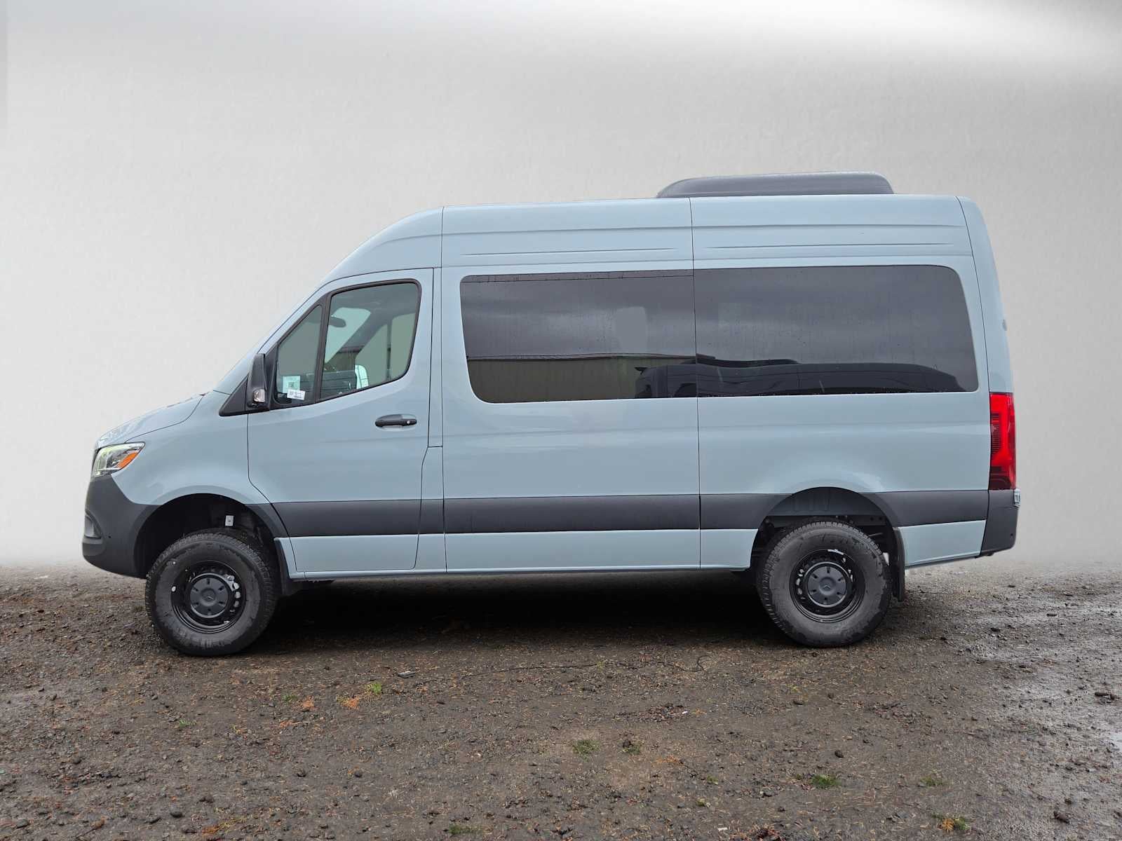 2026 Mercedes-Benz Sprinter Passenger 2500 Standard Roof I4 Diesel HO 144 AWD