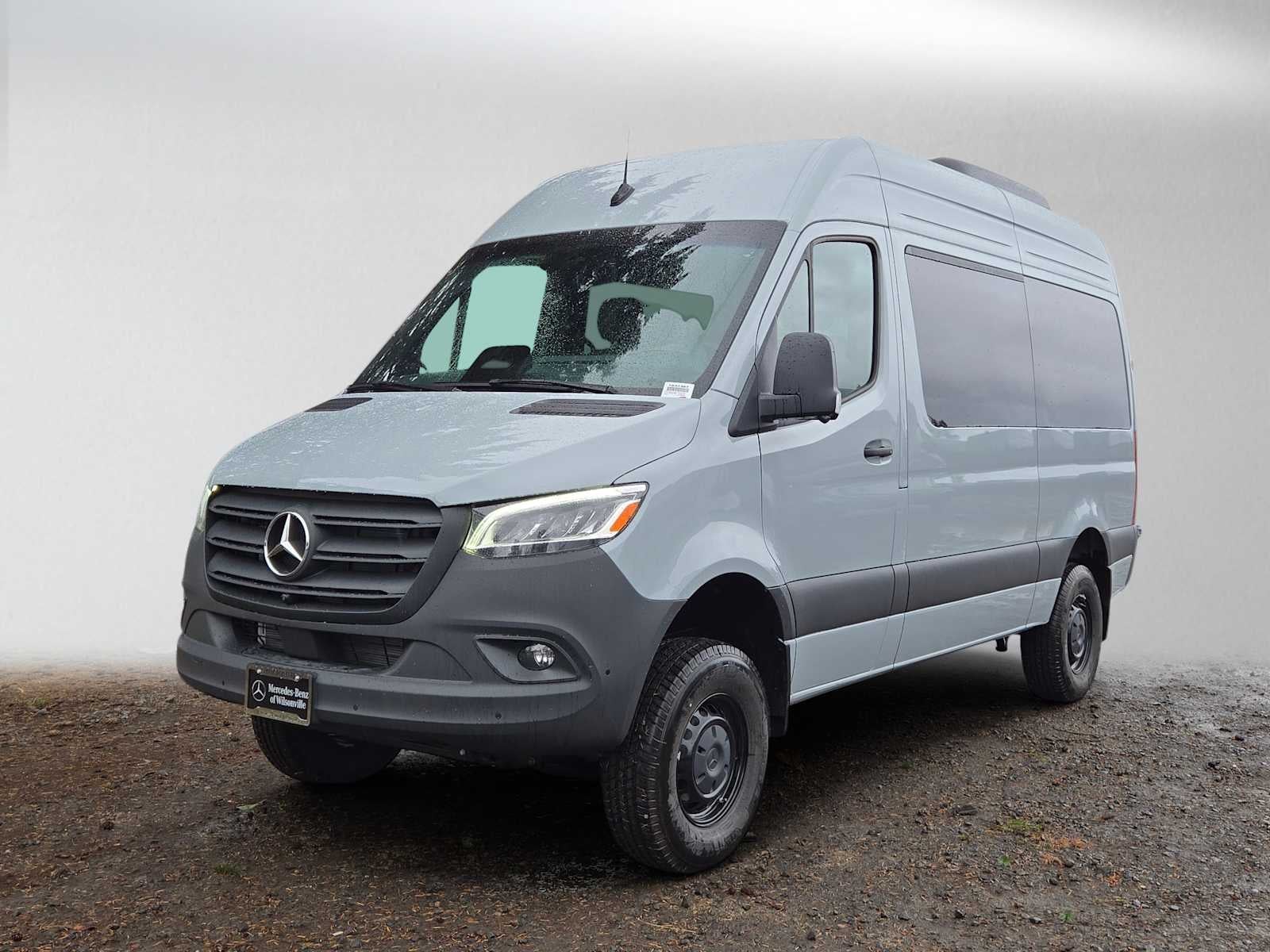 2026 Mercedes-Benz Sprinter Passenger 2500 Standard Roof I4 Diesel HO 144 AWD