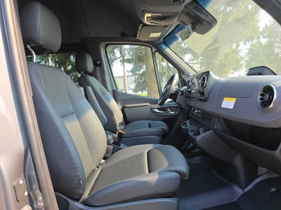2026 Mercedes-Benz Sprinter Passenger 2500 Standard Roof I4 Diesel HO 144 AWD