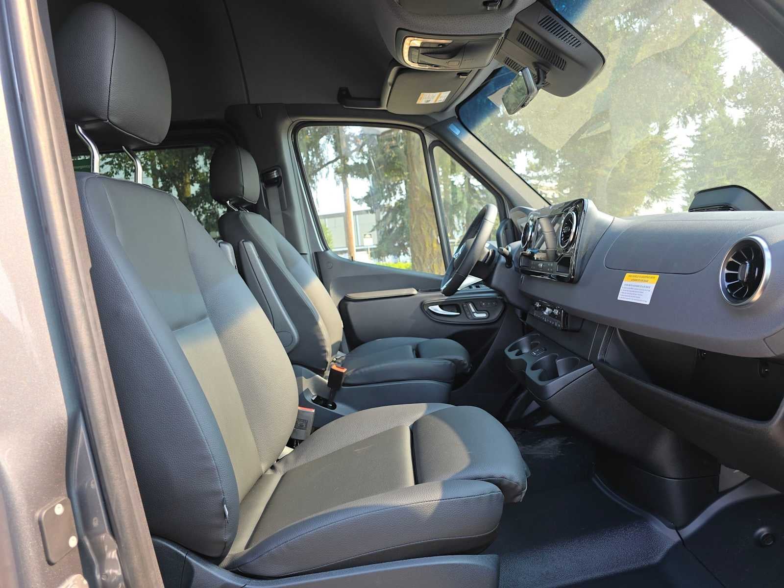 2026 Mercedes-Benz Sprinter Passenger 2500 Standard Roof I4 Diesel HO 144 AWD