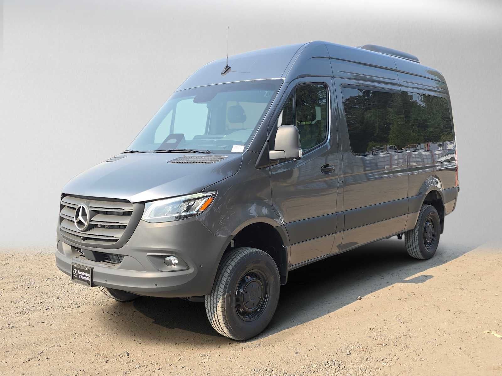 2026 Mercedes-Benz Sprinter Passenger 2500 Standard Roof I4 Diesel HO 144 AWD