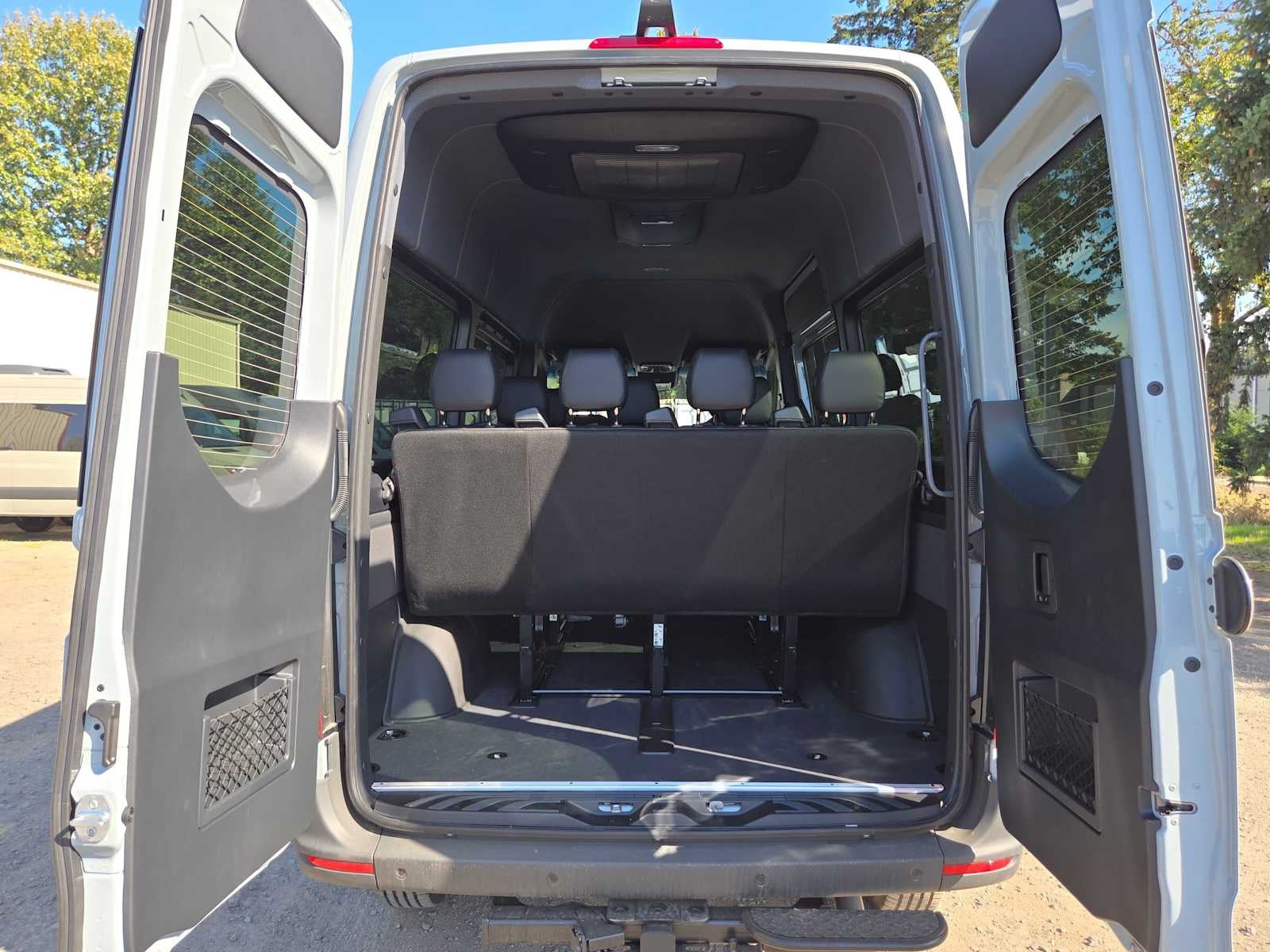 2026 Mercedes-Benz Sprinter Passenger 2500 Standard Roof I4 Diesel HO 144 AWD