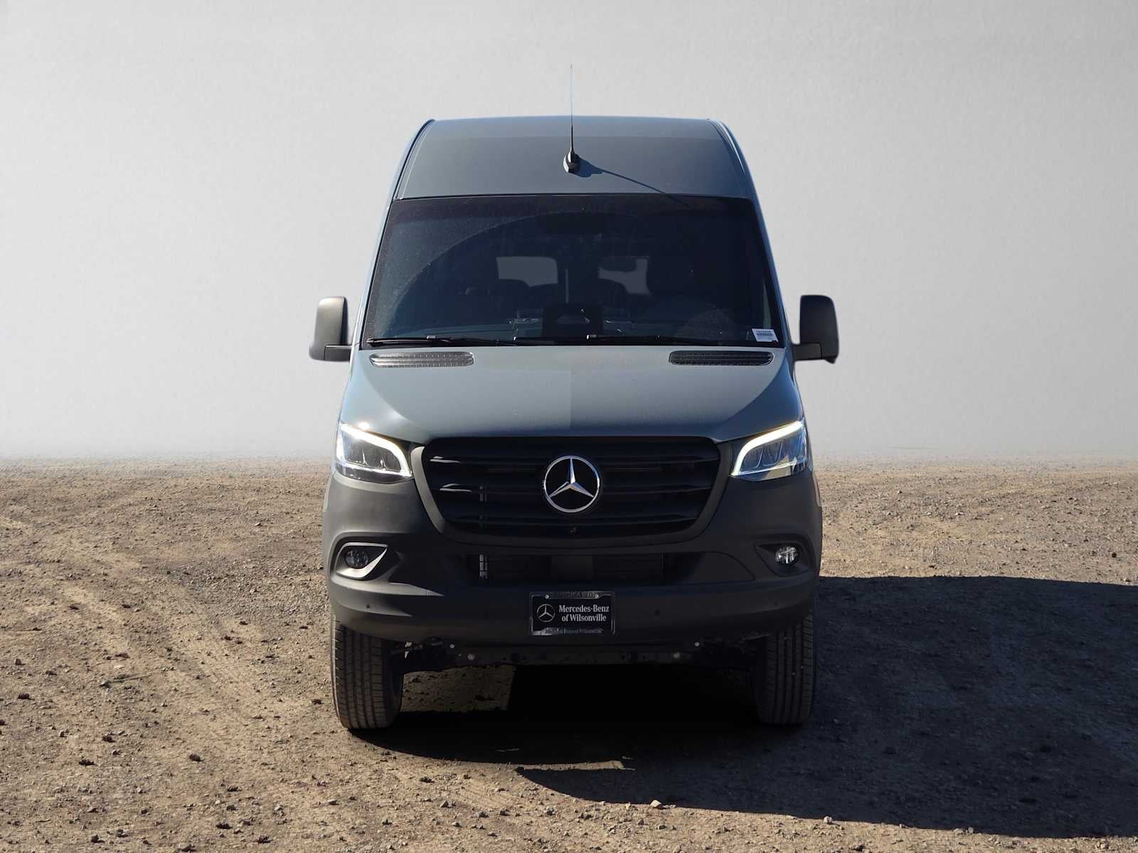 2026 Mercedes-Benz Sprinter Passenger 2500 Standard Roof I4 Diesel HO 144 AWD