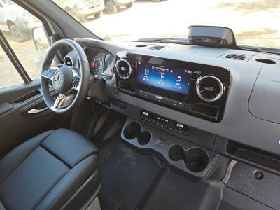 2026 Mercedes-Benz Sprinter Passenger 2500 Standard Roof I4 Diesel HO 144 AWD