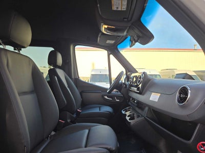 2026 Mercedes-Benz Sprinter Passenger 2500 Standard Roof I4 Diesel HO 144 AWD