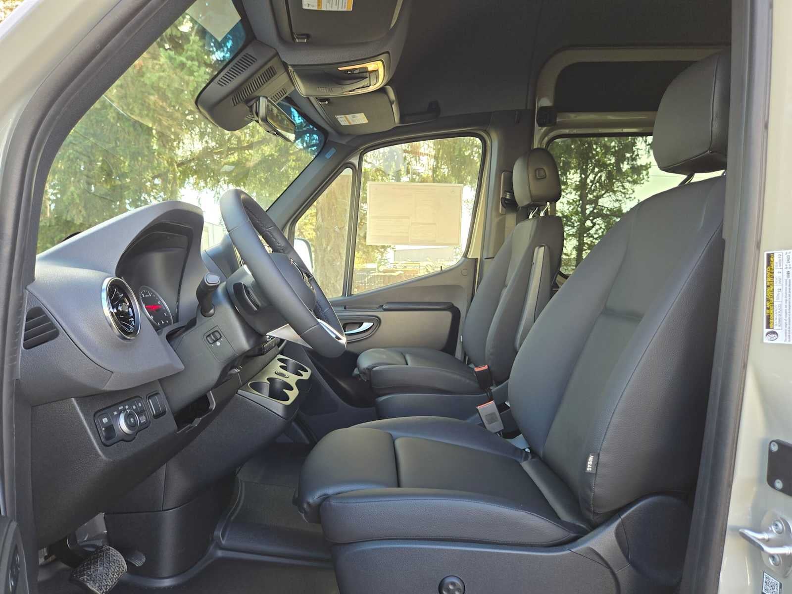 2026 Mercedes-Benz Sprinter Passenger 2500 Standard Roof I4 Diesel HO 144 AWD