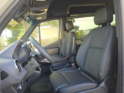 2026 Mercedes-Benz Sprinter Passenger 2500 Standard Roof I4 Diesel HO 144 AWD