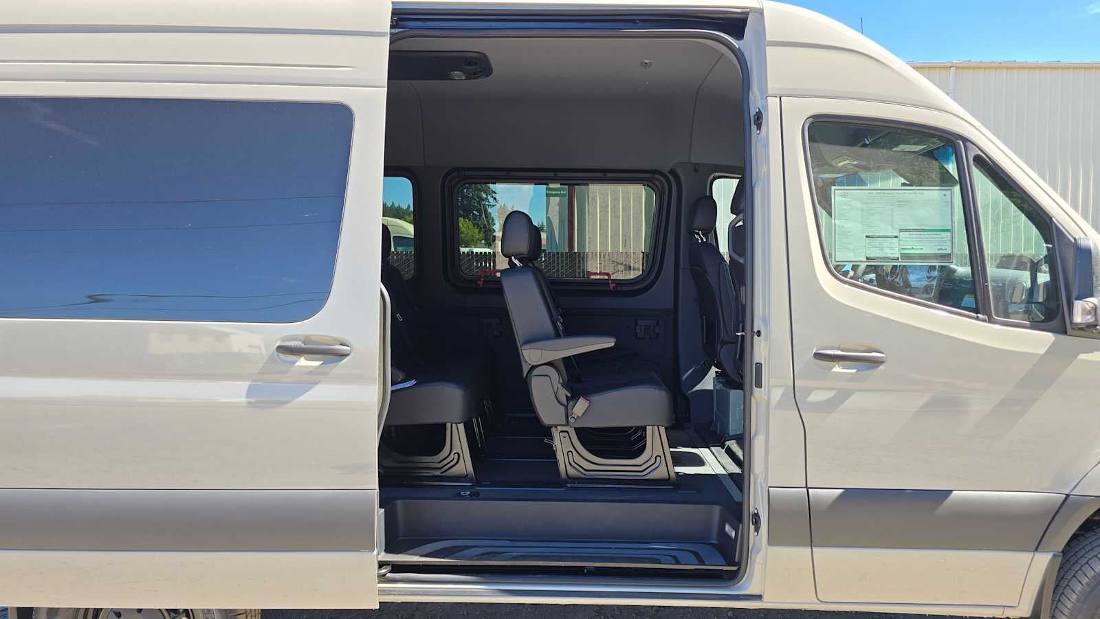 2026 Mercedes-Benz Sprinter Passenger Van 2500 Standard Roof I4 Diesel HO 144 AWD