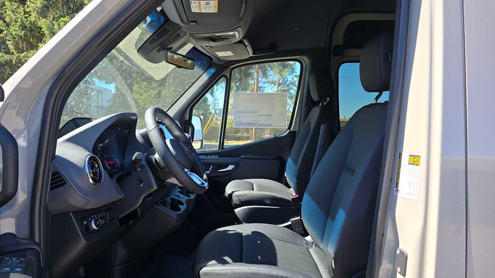 2026 Mercedes-Benz Sprinter Passenger Van 2500 Standard Roof I4 Diesel HO 144 AWD