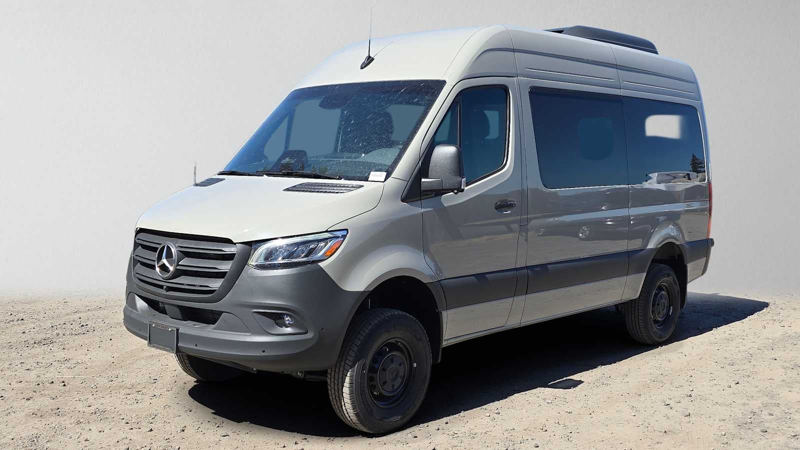 2026 Mercedes-Benz Sprinter Passenger Van 2500 Standard Roof I4 Diesel HO 144 AWD