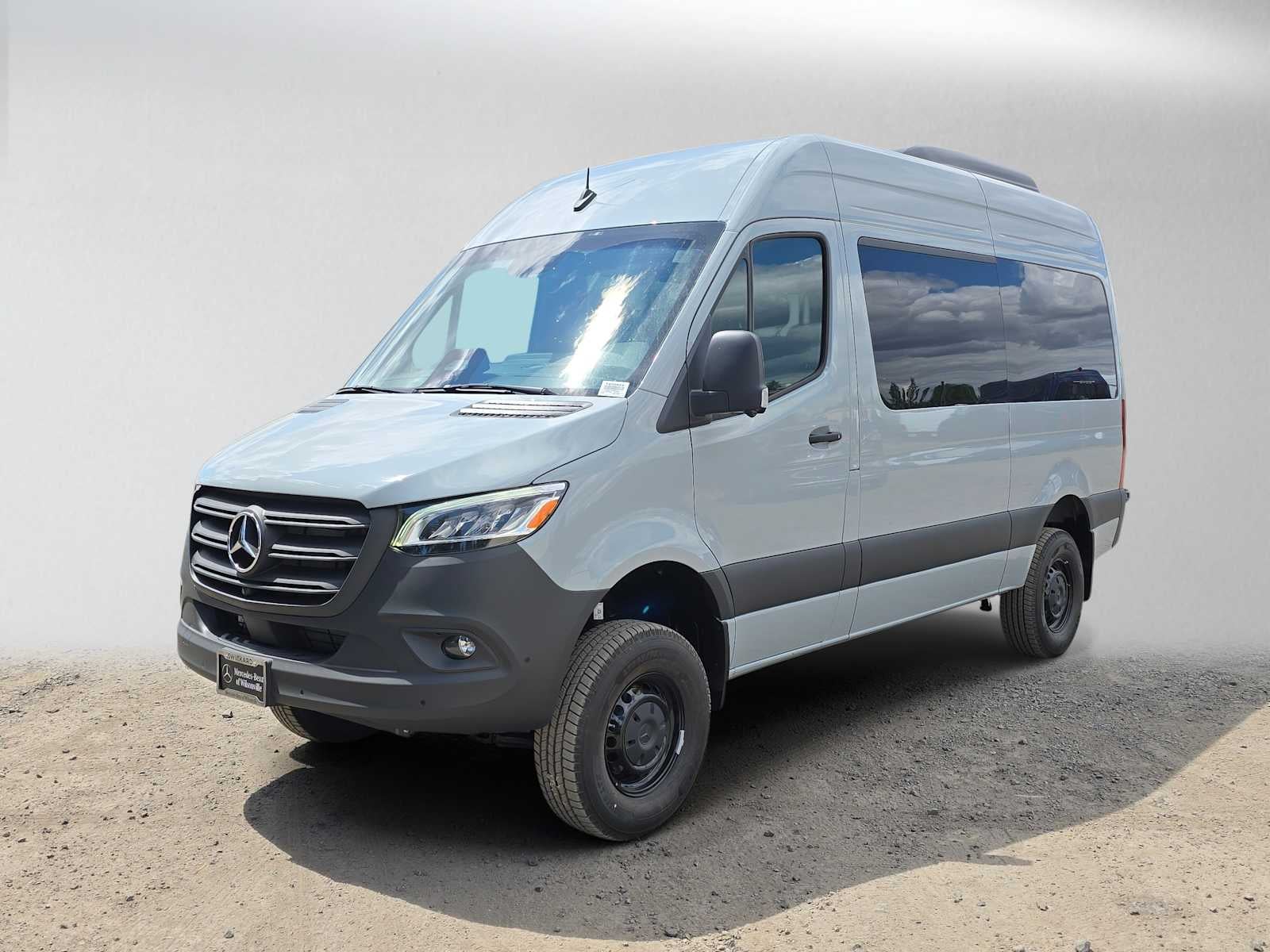 2026 Mercedes-Benz Sprinter Passenger Van 2500 Standard Roof I4 Diesel HO 144 AWD