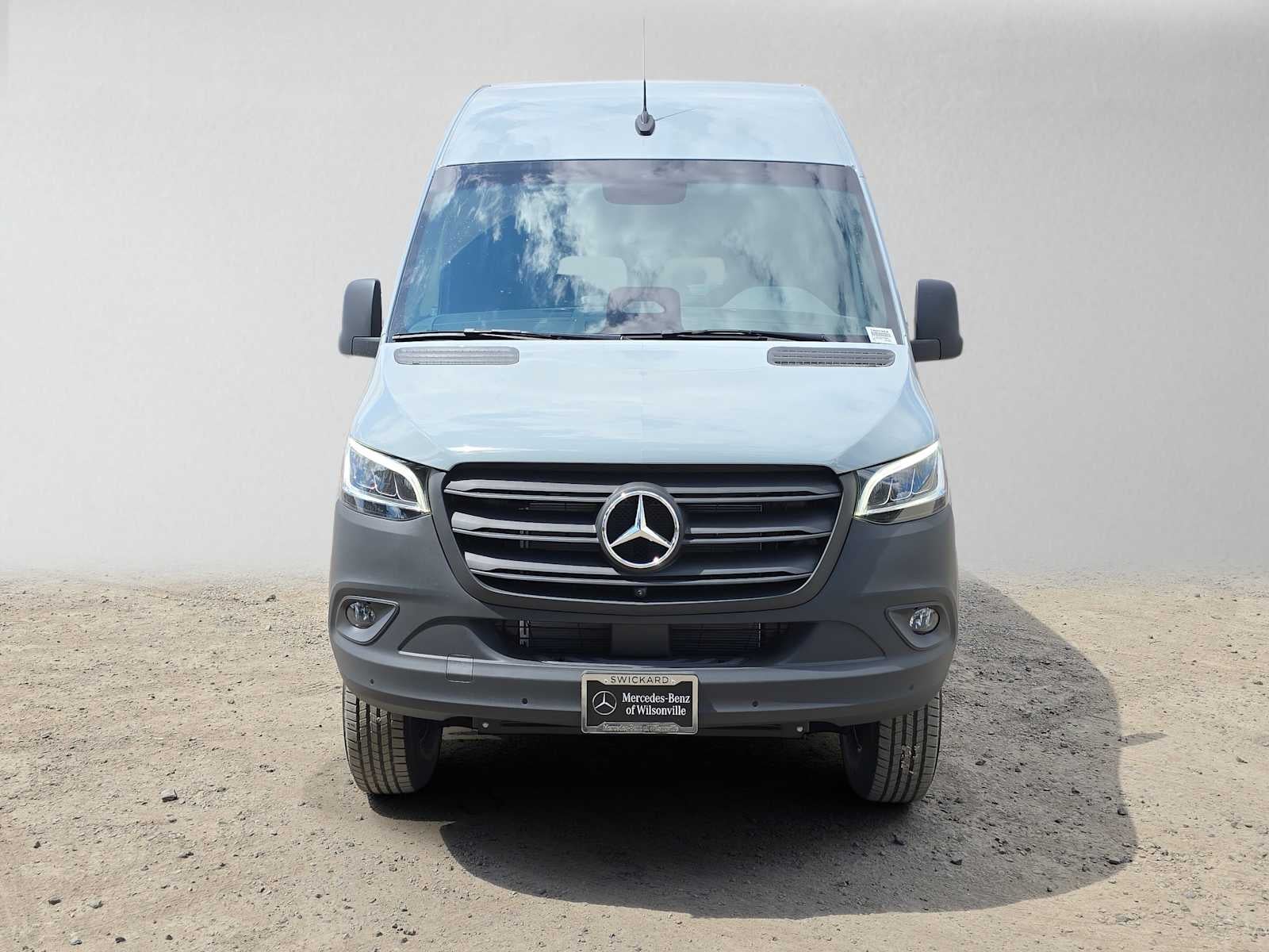 2026 Mercedes-Benz Sprinter Passenger Van 2500 Standard Roof I4 Diesel HO 144 AWD